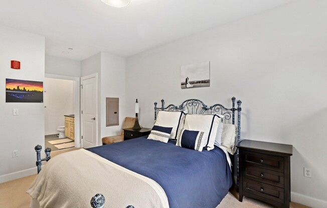 2 beds, 2 baths, 995 sqft, $4,100, Unit 302
