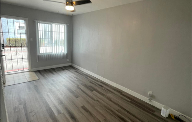 Studio, 1 bath, 312 sqft, $1,895, Unit 28