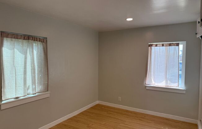 AWESOME 3 BEDROOM 1 BATH HOME - TORRANCE