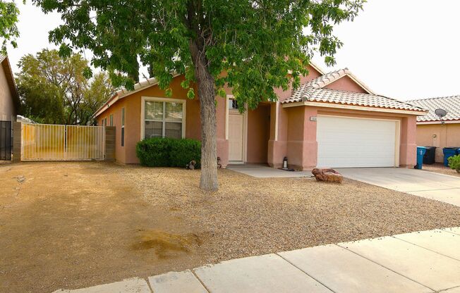 NORTHWEST - 1 STORY HOME