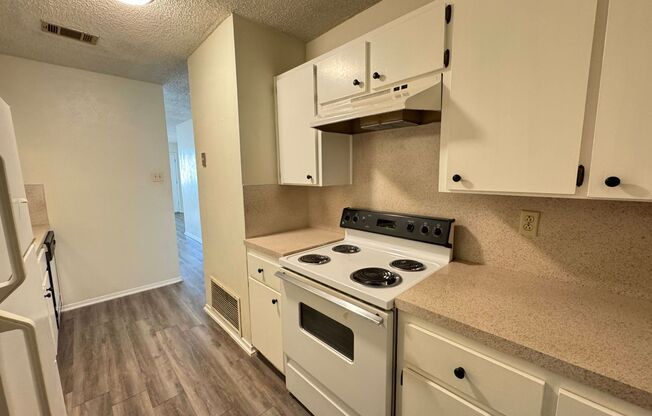 2 beds, 1 bath, 761 sqft, $775, Unit Unit A