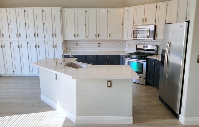 53 DESERT DAWN LN