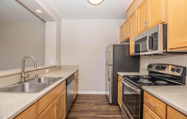 2 beds, 2 baths, 962 sqft, $2,495