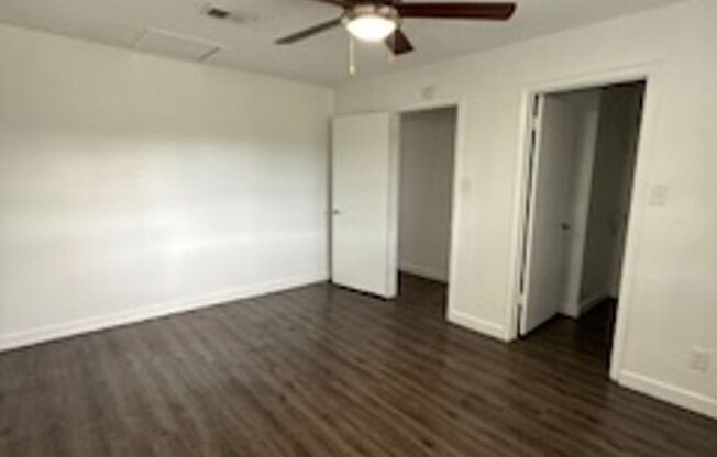 1 bed, 1 bath, 700 sqft, $995, Unit 202