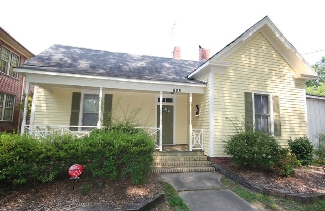 Perfect 4BR Home by Duke - All Appliances / Great Deck and Porch!