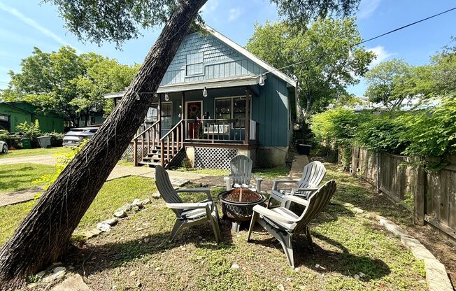 4/3 Home in Clarksville! Incredible location! Available for mid-July!
