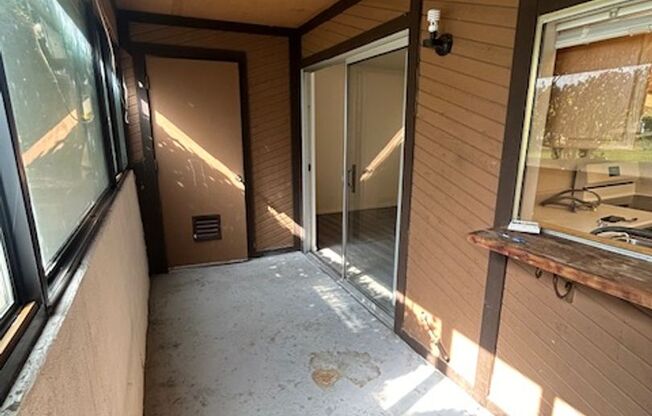 2 beds, 2 baths, $1,600, Unit Wood Hollow Condos