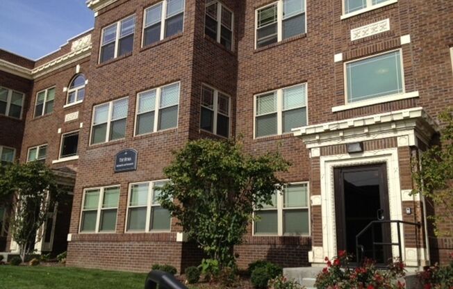 1 bed, 1 bath, 650 sqft, $1,195, Unit Unit 202 A650 w/Nook