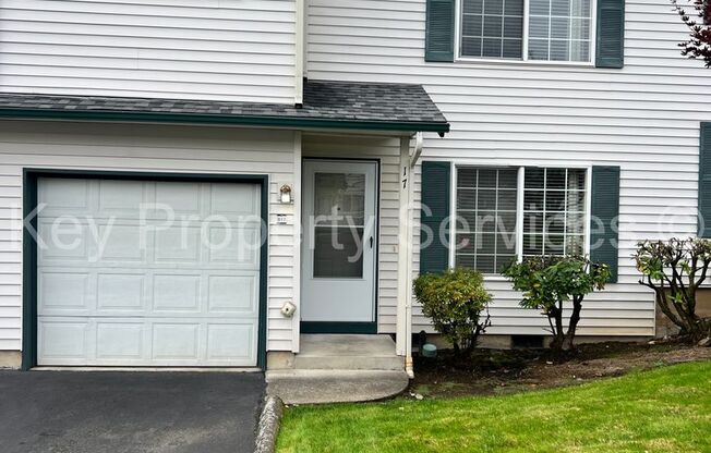 Updated Hazel Dell Townhouse!