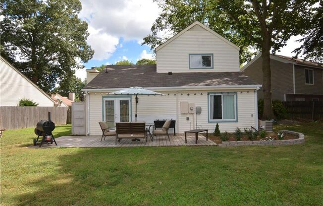 4 beds, 2 baths, $2,595