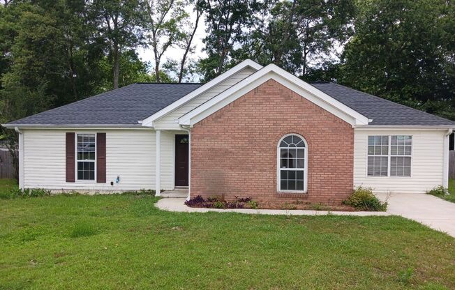 Charming 3BD/1BA Home Just Off Hwy 96!
