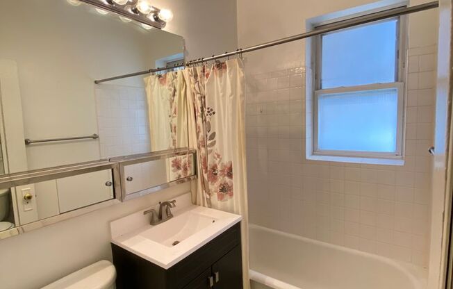 1 bed, 1 bath, 425 sqft, $1,595, Unit 755-108