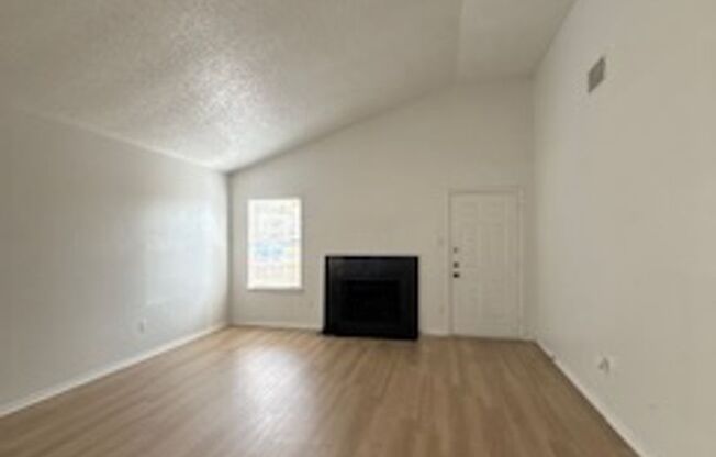 3 beds, 2 baths, 1,147 sqft, $1,795, Unit 11615A