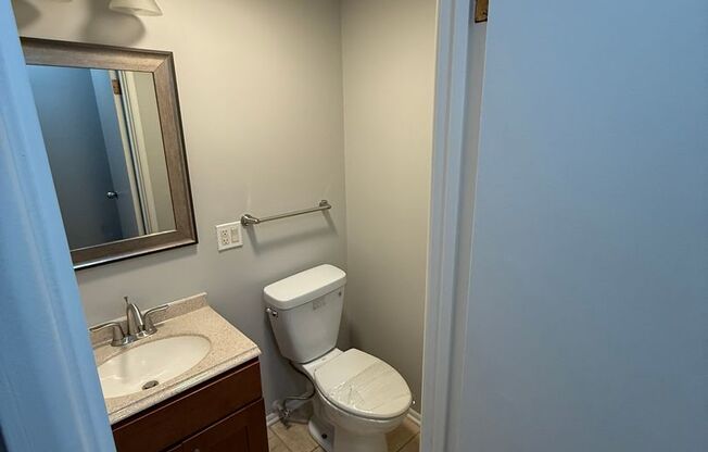 2 beds, 1.5 baths, $2,550, Unit 307