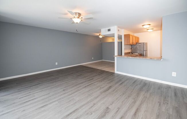 1 bed, 1 bath, 718 sqft, $1,395, Unit 101-J3