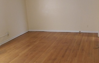 1 bed, 1 bath, $850, Unit 15