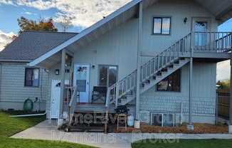 724 STRAND AVE