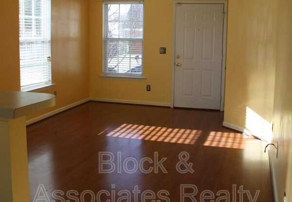 3 beds, 2 baths, 1,080 sqft, $1,695