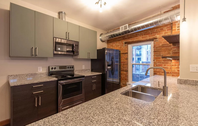 Branch Lofts-One of A Kind Renovated 3 Bedroom