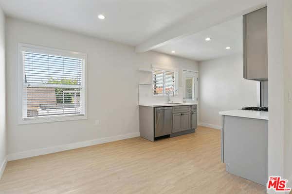 1 bed, 1 bath, 850 sqft, $2,695