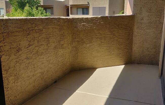1 bed, 1 bath, 670 sqft, $1,250, Unit 212
