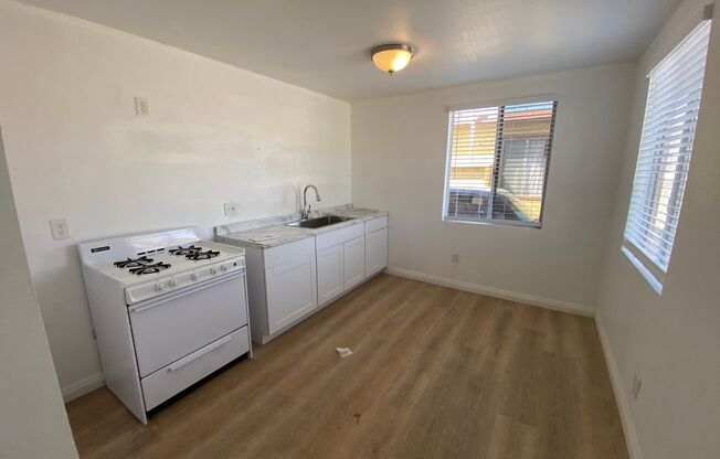 1 bed, 1 bath, $795, Unit 306#6