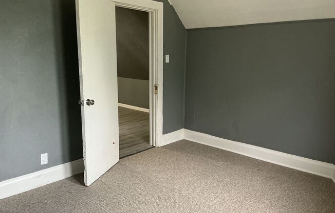 6 bedroom single family home