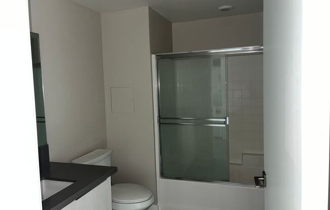 Studio, 1 bath, 565 sqft, $1,900, Unit 11246-408