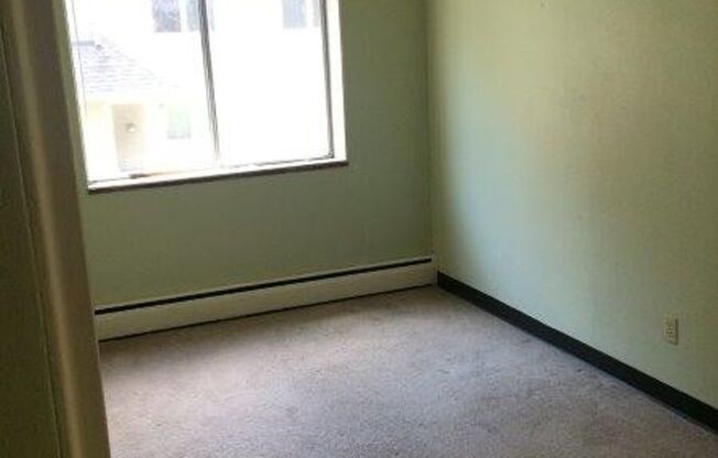 640 East Johnson Street