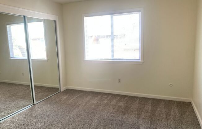 2 beds, 2 baths, 950 sqft, $2,450, Unit 10