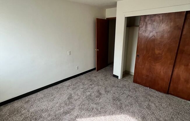 1 bed, 1 bath, 600 sqft, $1,000, Unit 7501-B