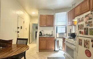 202 W 81 ST