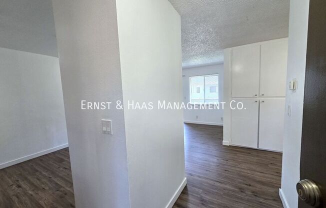 6673 Hammond Ave.