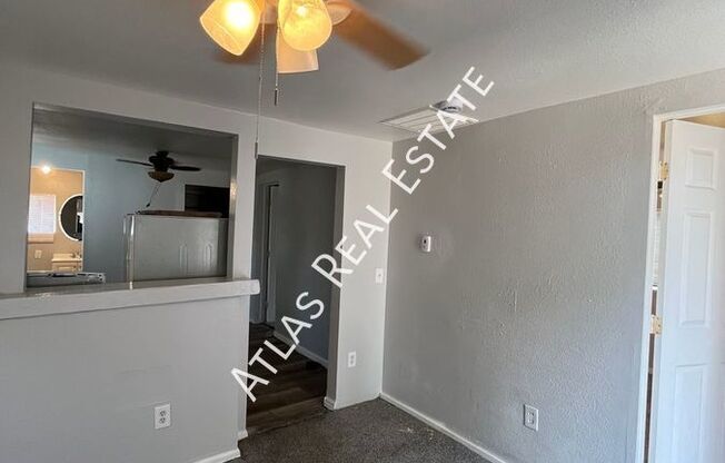 2 beds, 1 bath, 571 sqft, $1,595