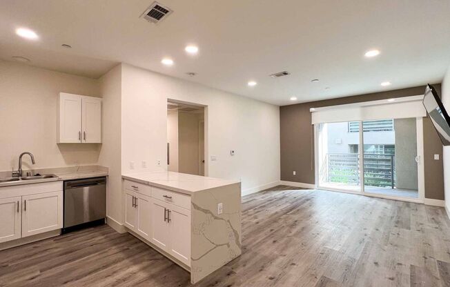 1 bed, 1 bath, 665 sqft, $2,295, Unit 5101