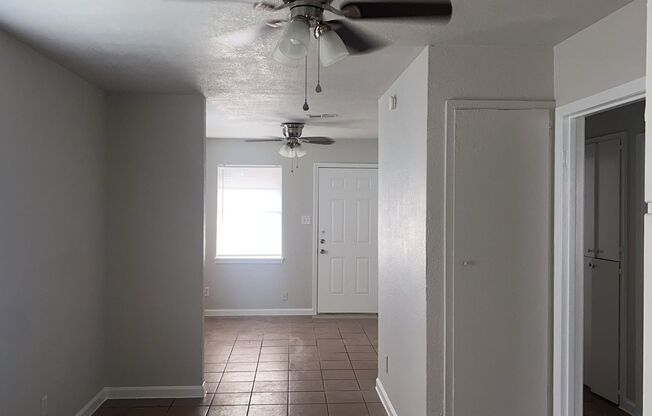 2112 THONIG RD