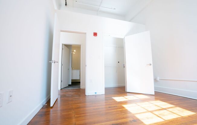 1 bed, 1 bath, 730 sqft, $1,808, Unit 100-405