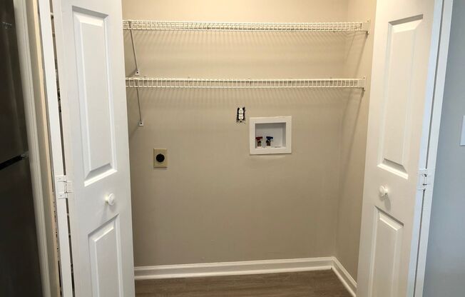 2 beds, 2 baths, 1,270 sqft, $1,600, Unit 2730-4 Pearl Remodel