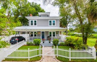 809 W PARK AVENUE