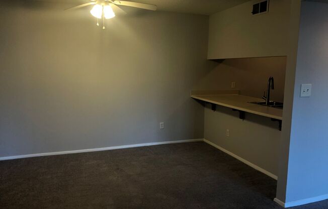 2 beds, 2 baths, 1,042 sqft, $1,249, Unit 5731B