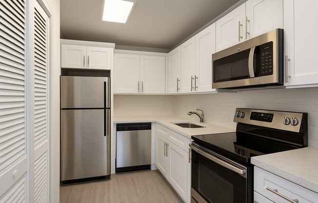 2 beds, 1.5 baths, 790 sqft, $2,200, Unit 45