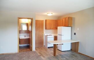 2 beds, 1 bath, 480 sqft, $695, Unit 5