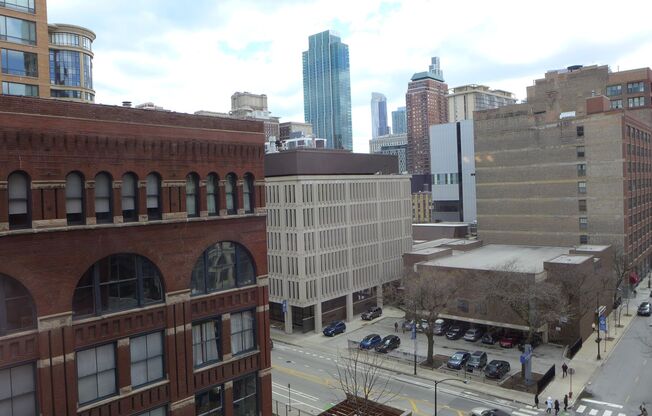1 bed, 1 bath, 750 sqft, $2,050, Unit 07B