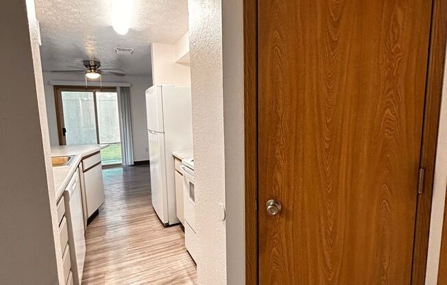 2 beds, 1 bath, 902 sqft, $1,150, Unit W - 017