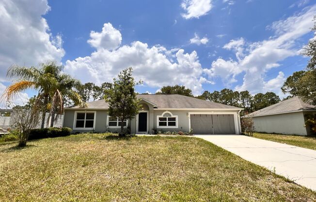 Spacious 4 Bedroom and 2 Bath Home in Palm Bay!