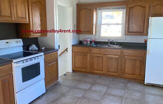 2 beds, 1 bath, $950