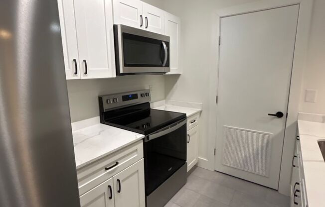 1 bed, 1 bath, 544 sqft, $1,050, Unit Unit B07