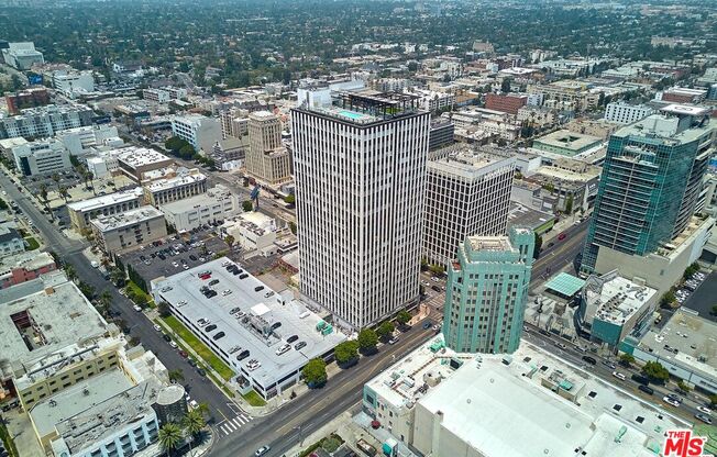 2 beds, 2 baths, 1,010 sqft, $3,050, Unit 404