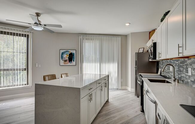 1 bed, 1 bath, $2,000, Unit # 245