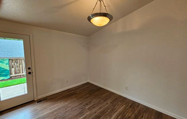 3Bd/2Ba Single Story Home-Available to view beginning 4/27/2026!